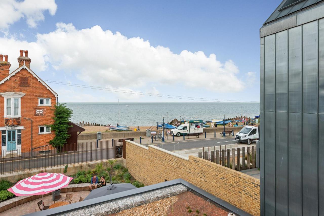 Home With Sea Views Next To The Beach! Whitstable Exterior photo